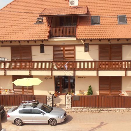 Fuerjes Villa Panzio Balatonfüred Exterior foto