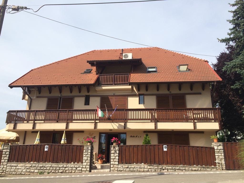 Fuerjes Villa Panzio Balatonfüred Exterior foto
